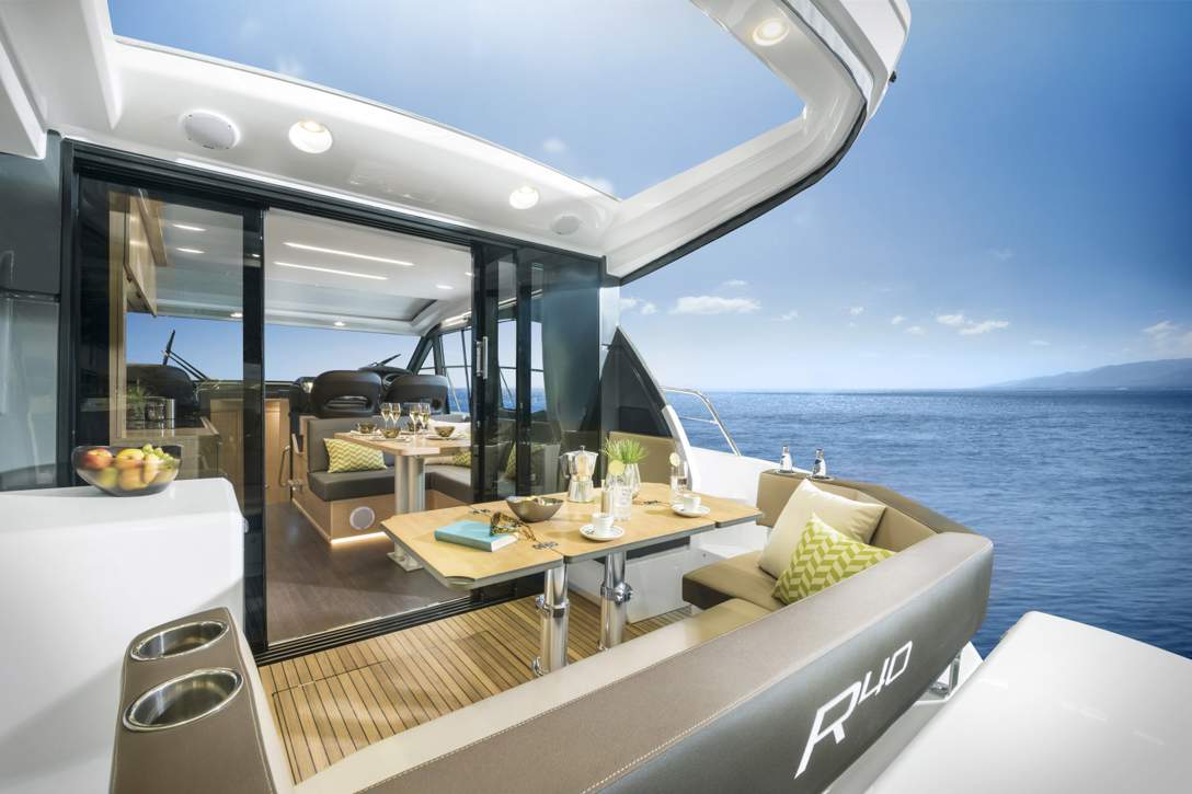 Bavaria R40 Coupe_Exterieur - 10.jpg