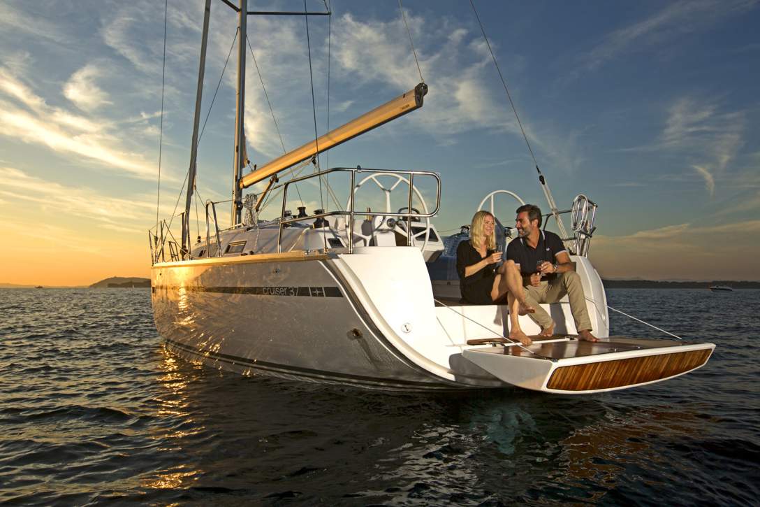 Bavaria C37_Exterior - 19.jpg