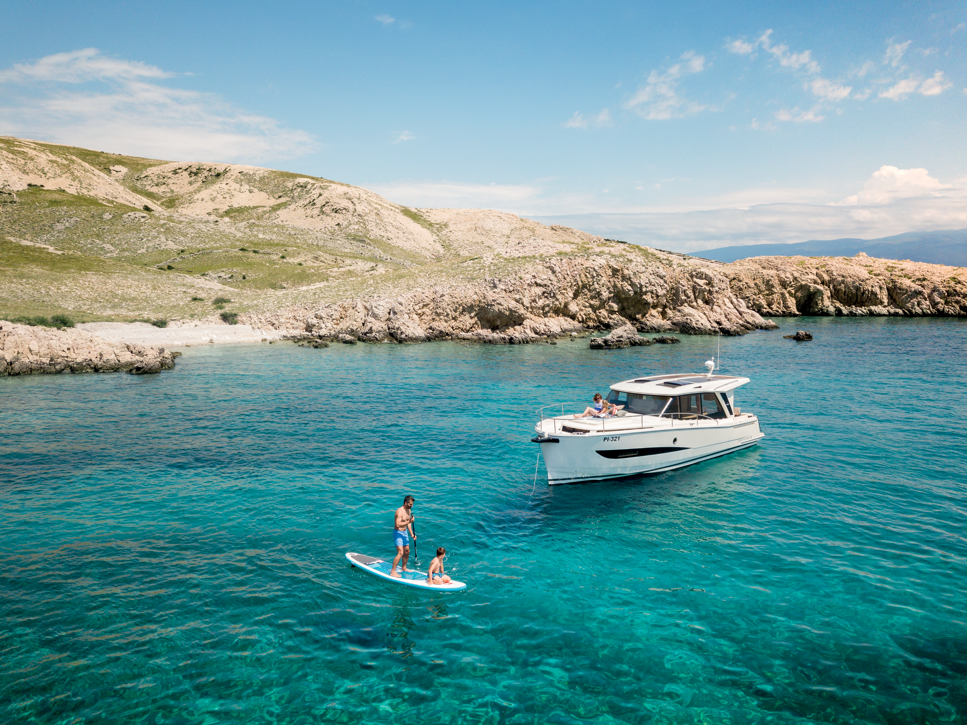 Greenline 39 Lifestyle Brochure2020