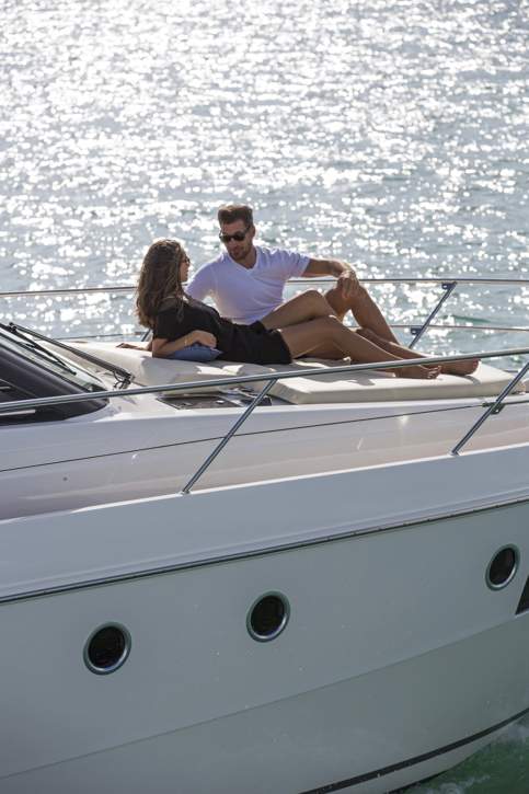 Bavaria VIRTESS 420 Coupe_Exterior - 2.jpg