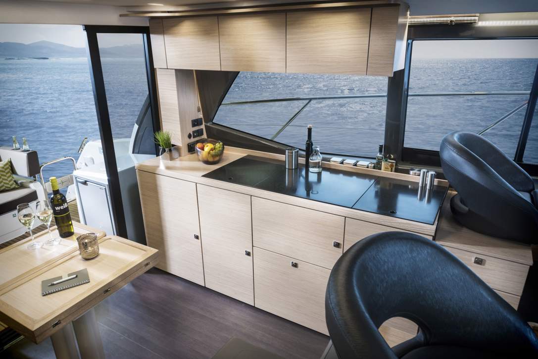 Bavaria R40 Coupe_Interieur - 16.jpg