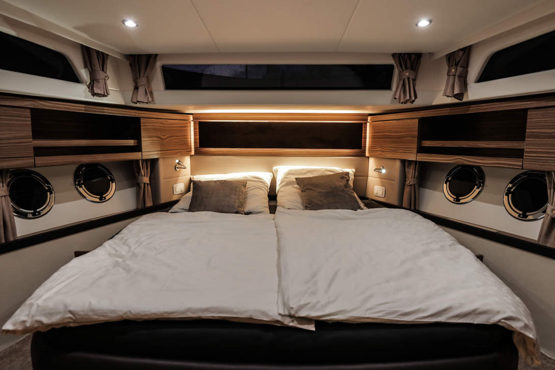 GL48 Interior 3
