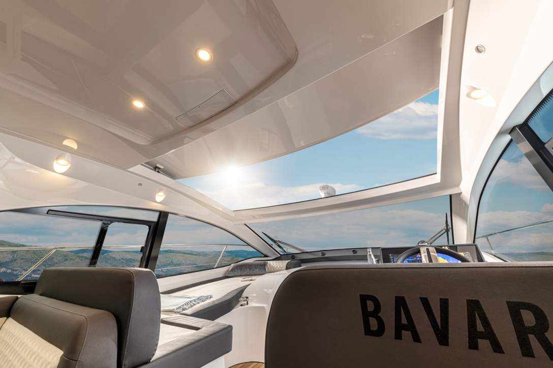 Bavaria SR41 Exterior - 9.jpg