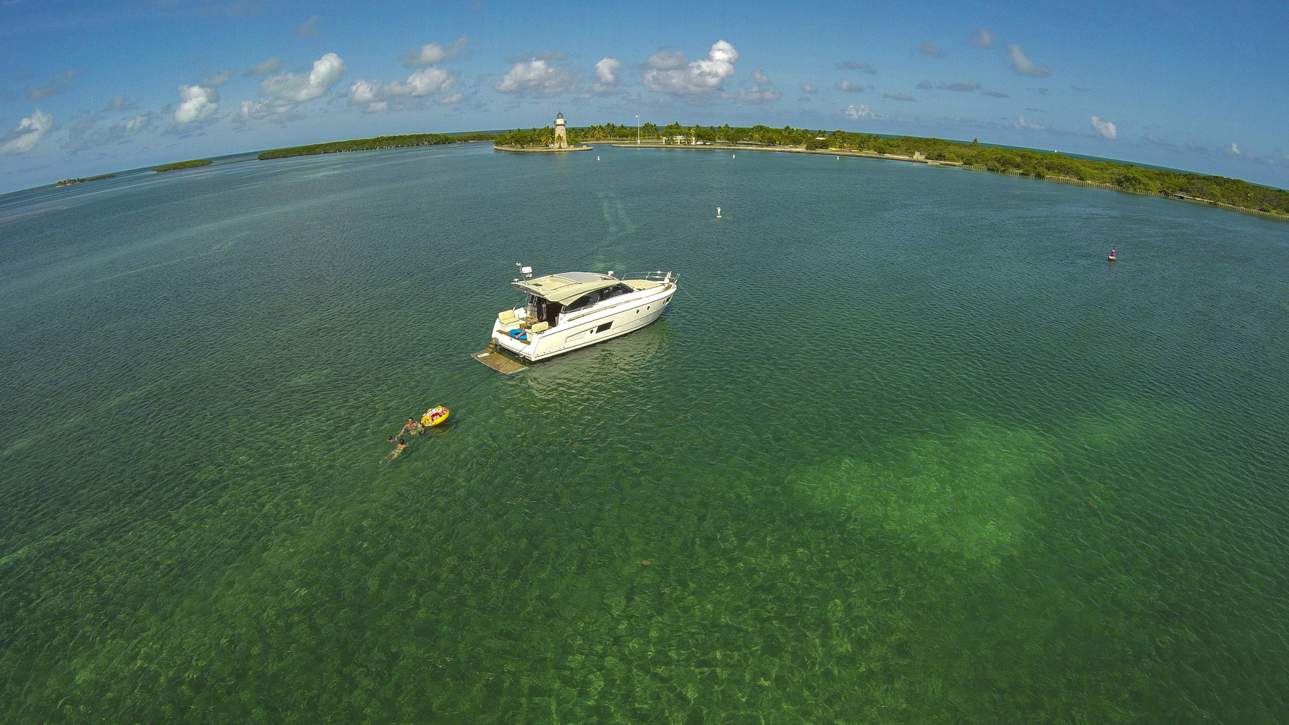 Bavaria VIRTESS 420 Coupe_Exterior - 28.jpg