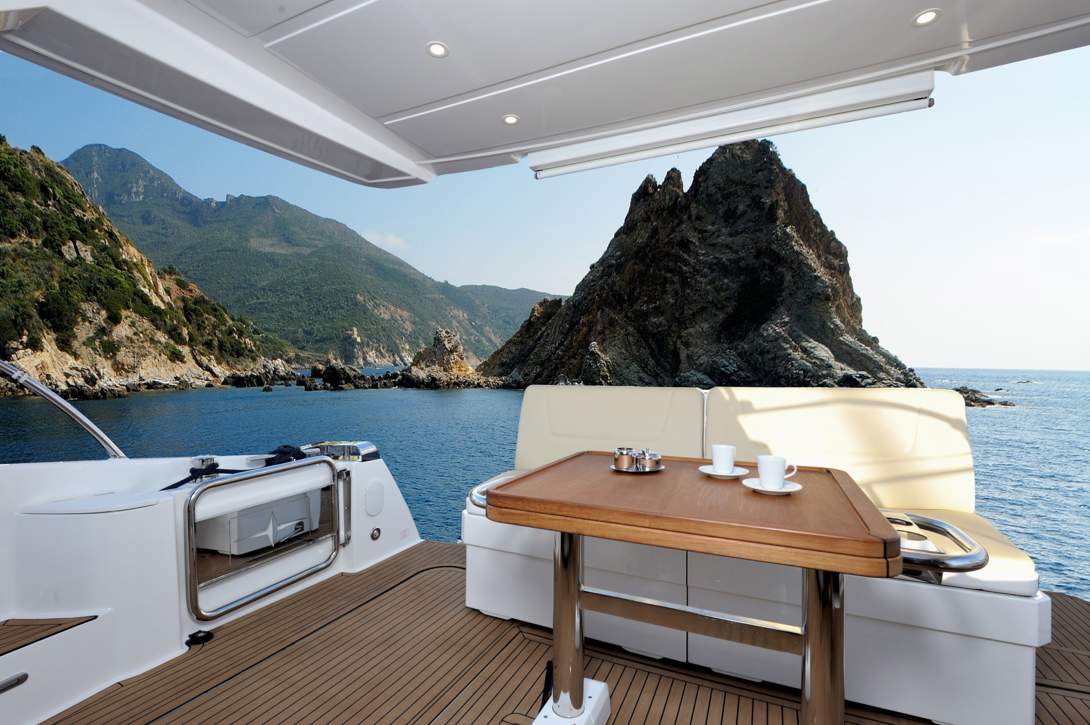 Bavaria VIRTESS 420 Fly_Exterior - 44.jpg