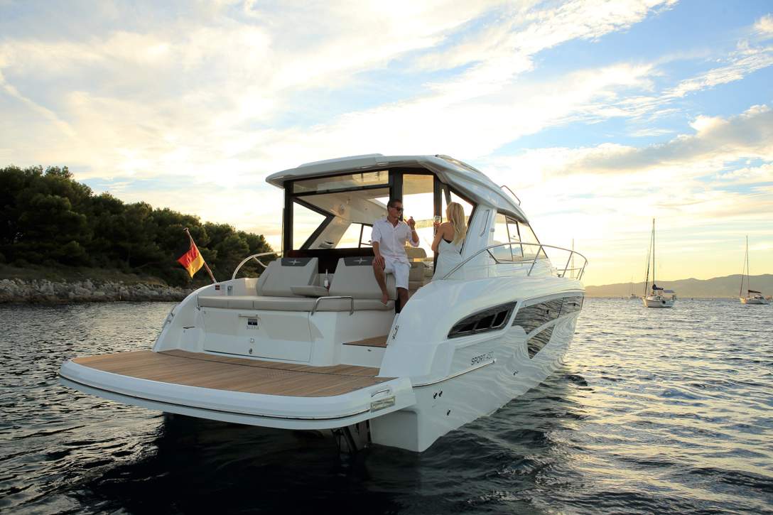 Bavaria SPORT 450 Coupe_Exterior - 10.jpg