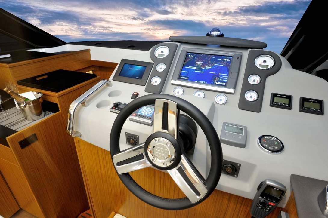 Bavaria VIRTESS 420 Fly - 12.jpg