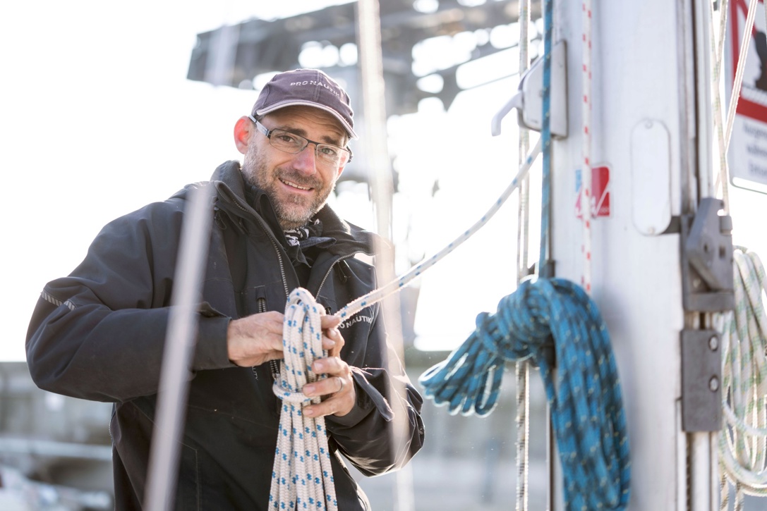 Speck Simon008 Frontal