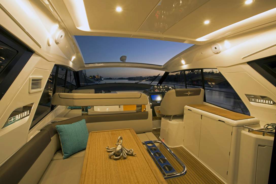 Bavaria SPORT 450 Coupe_Interior - 6.jpg