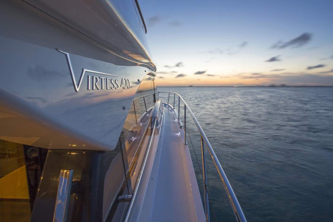 Bavaria VIRTESS 420 Fly_Exterior - 1.jpg