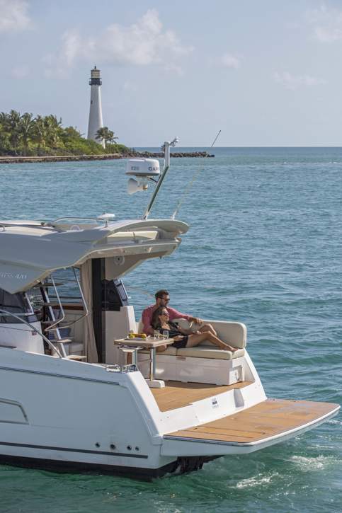 Bavaria VIRTESS 420 Coupe_Exterior - 6.jpg