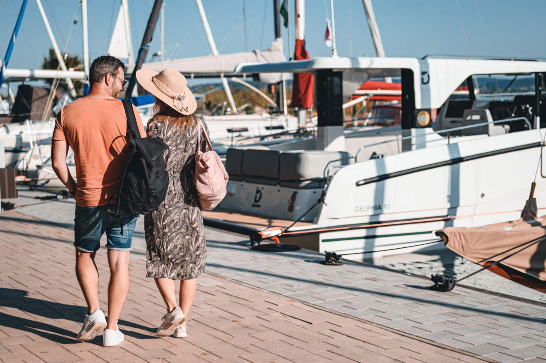 DELPHIA 10 LOUNGETOP IMAGE LIFESTYLE BALATON 13