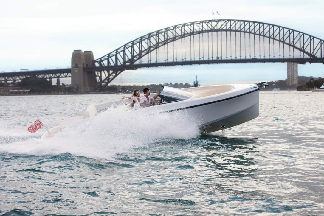 Spirit 25, Sidney Large170