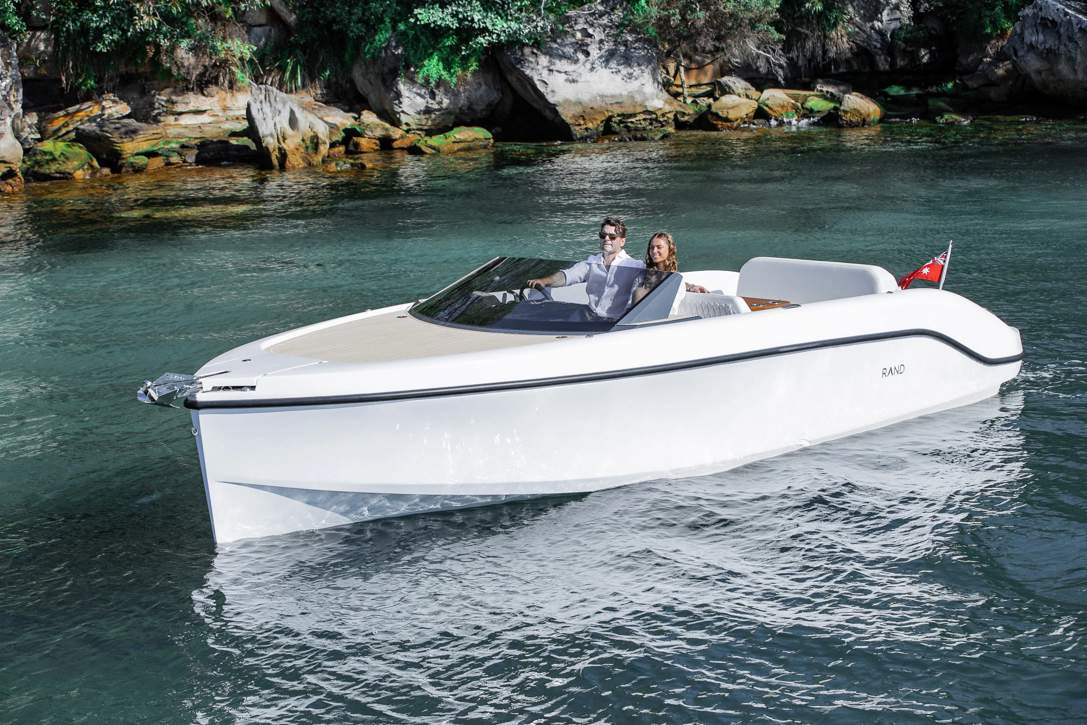 Spirit 25, Sidney Large140