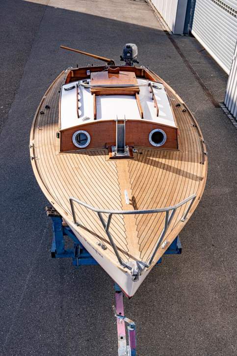 8474724-large.jpg