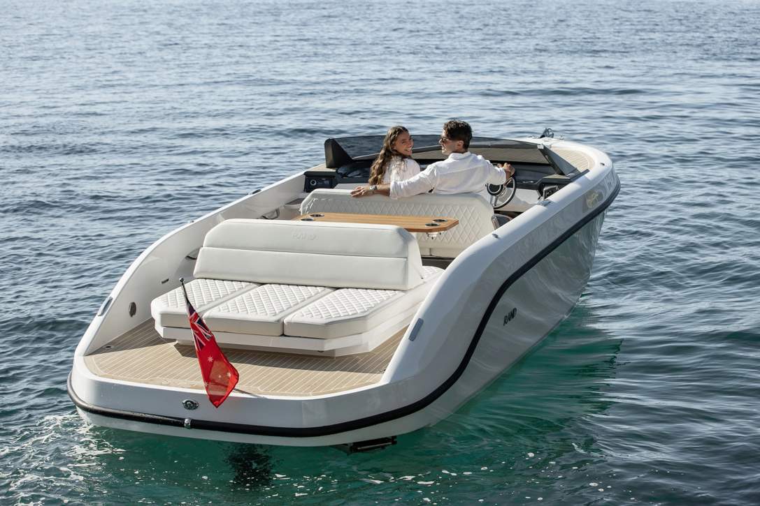 Spirit 25, Sidney Large9