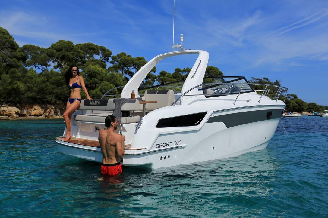 Bavaria SPORT 300_Exterior - 1.JPG