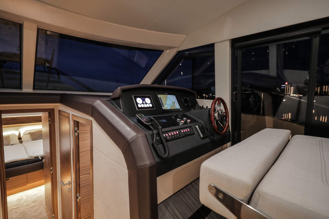 GL48 Interior 6