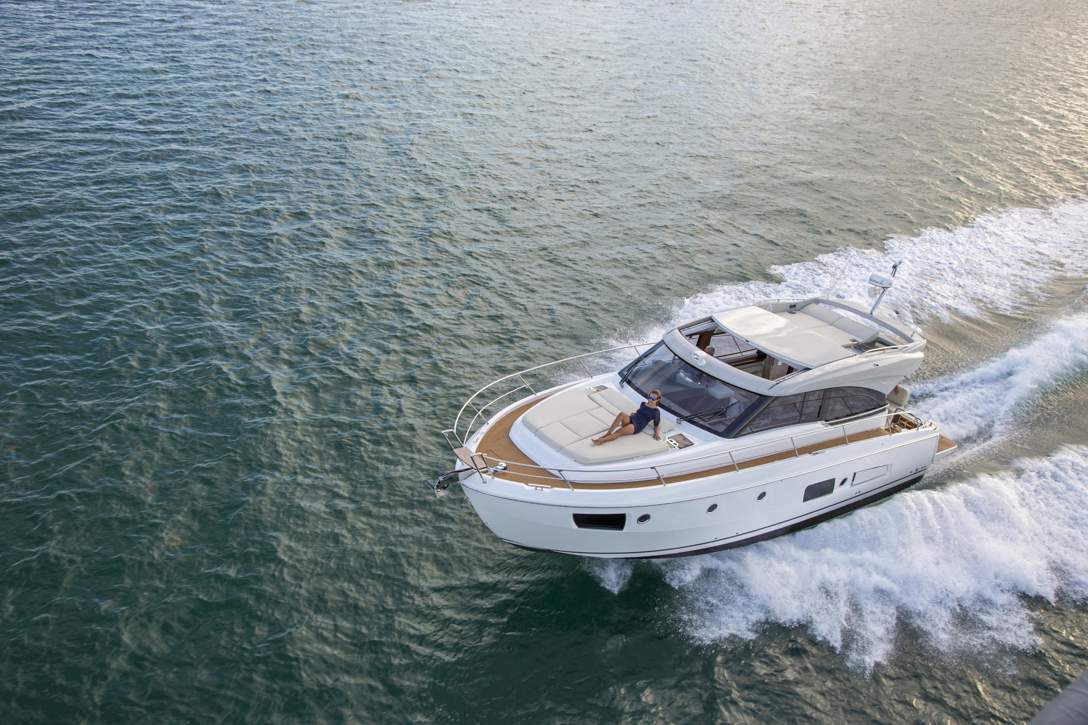 Bavaria VIRTESS 420 Coupe_Exterior - 44.jpg