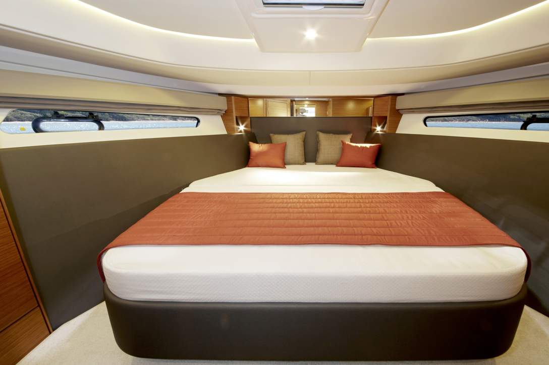 Bavaria SPORT 450 Coupe_Interior - 18.jpg