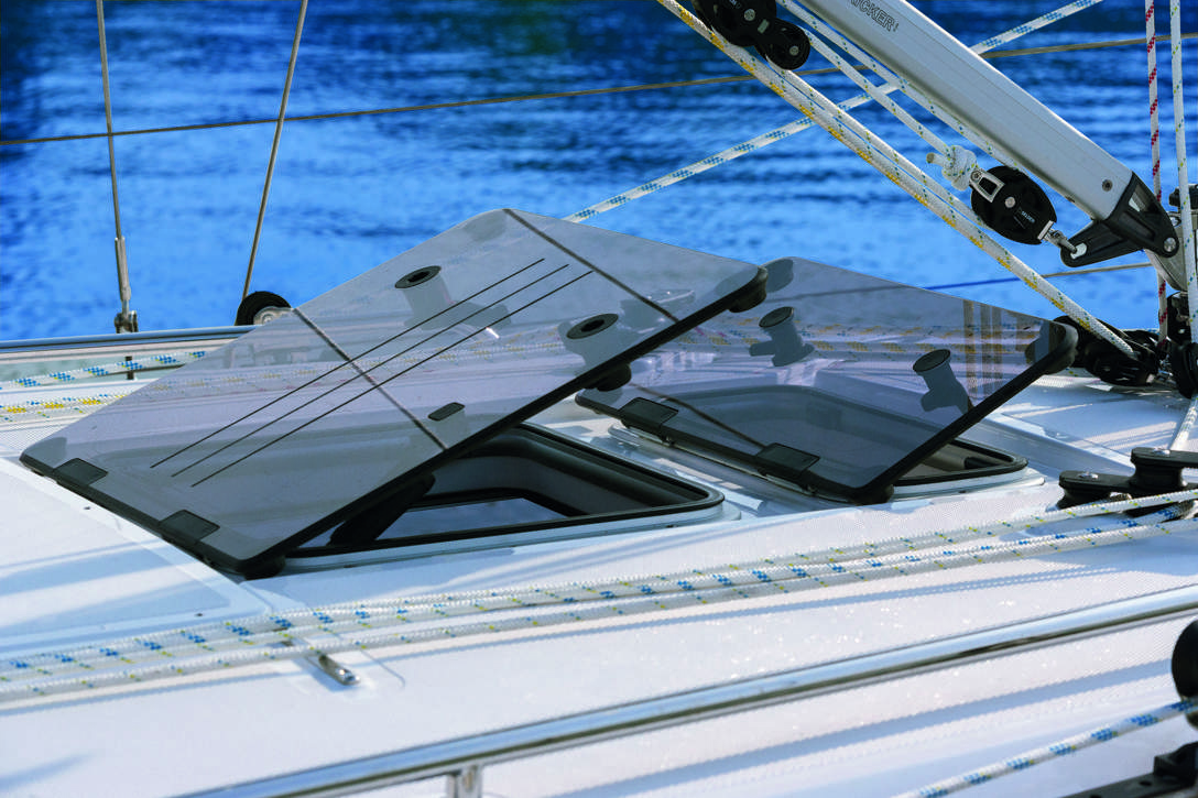 Bavaria C34_Exterior - 7.jpg