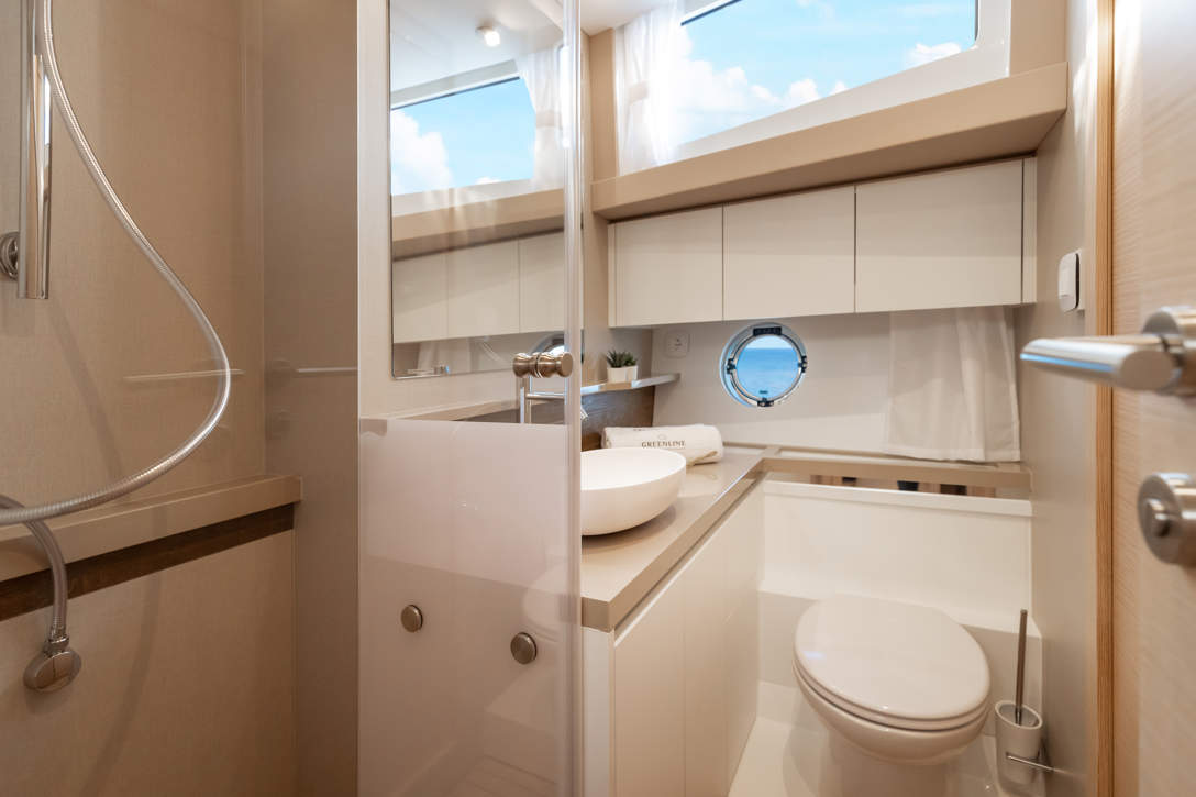 GL45COUPE Hybrid In Highres 15 Wo Archive