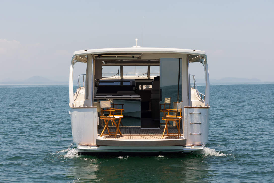 Greenline 40 Back 04