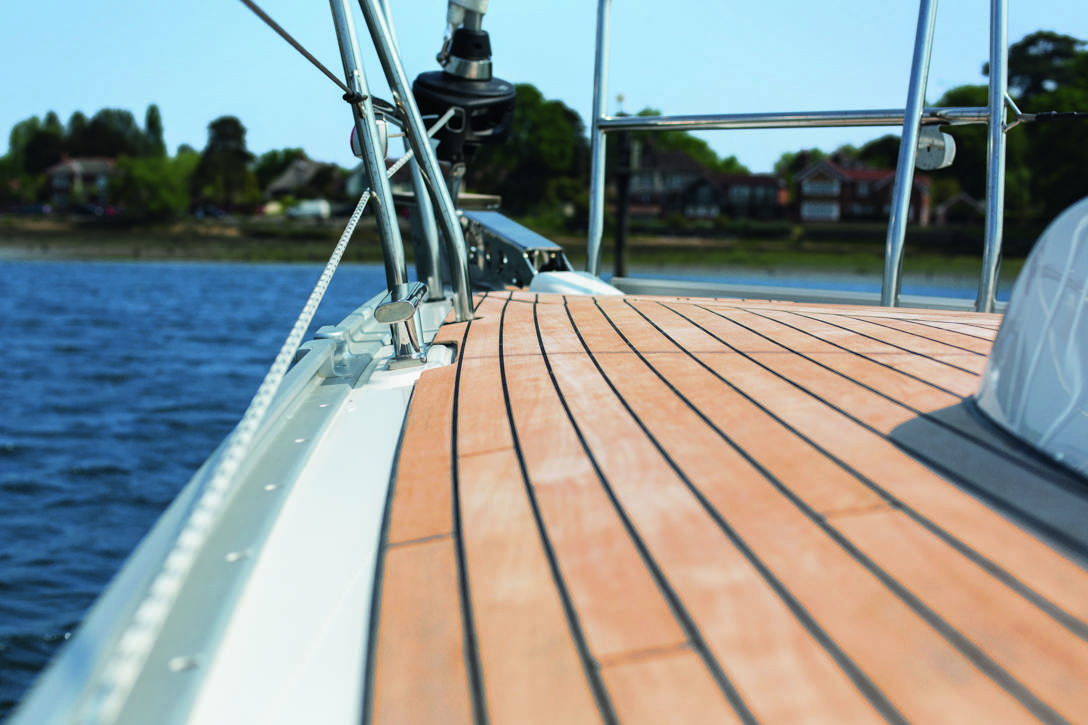 Bavaria C34_Exterior - 6.jpg