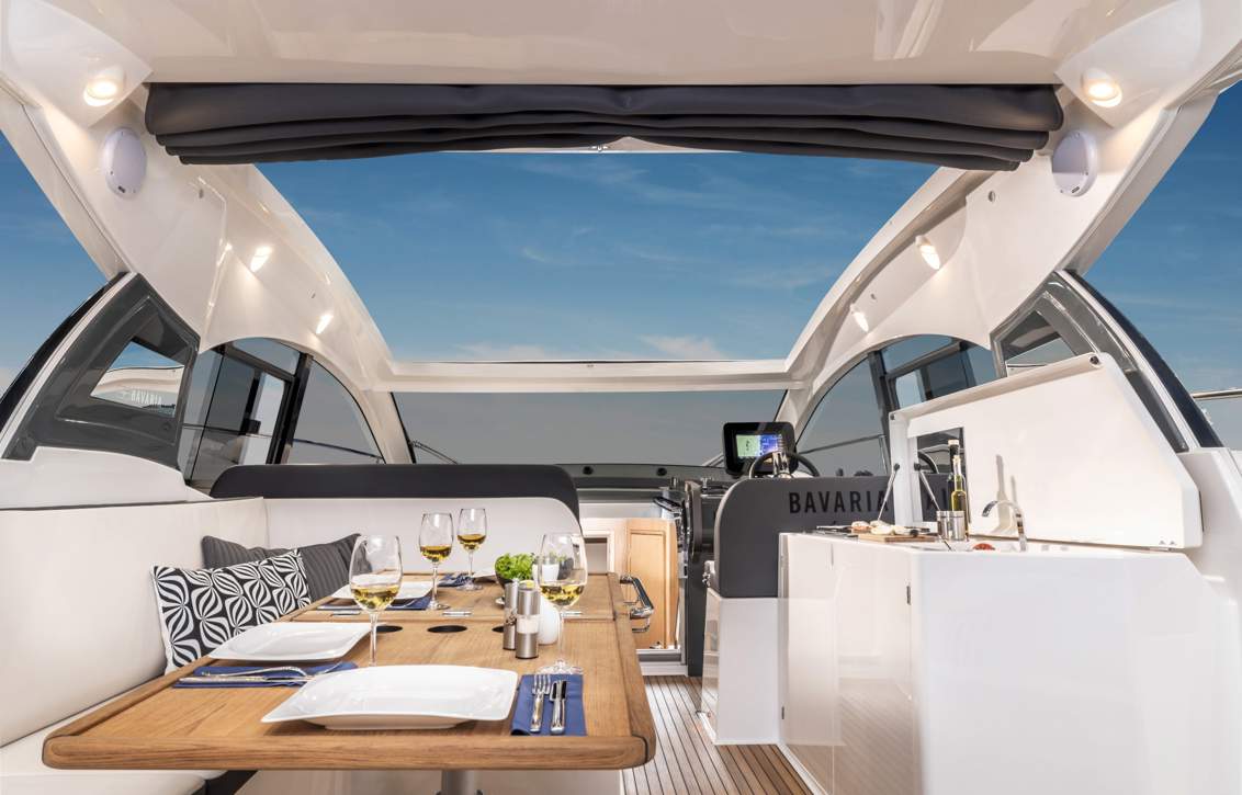 Bavaria SR41 Exterior - 29.jpg