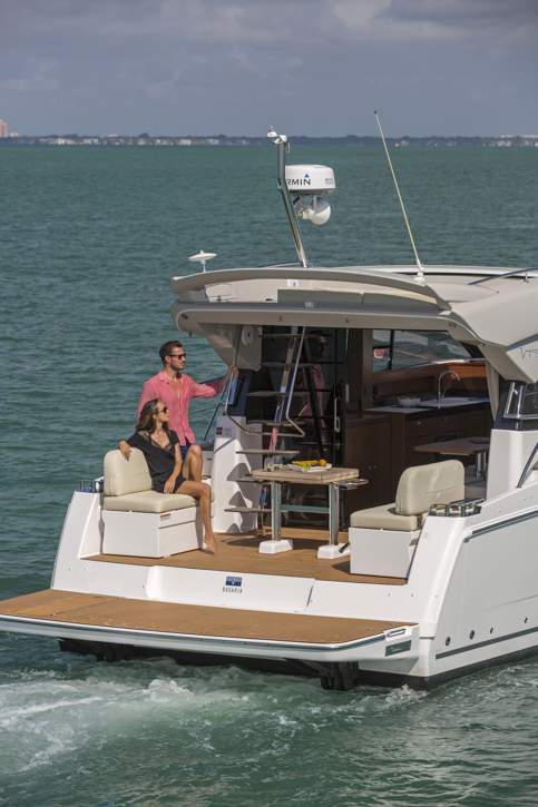 Bavaria VIRTESS 420 Coupe_Exterior - 10.jpg