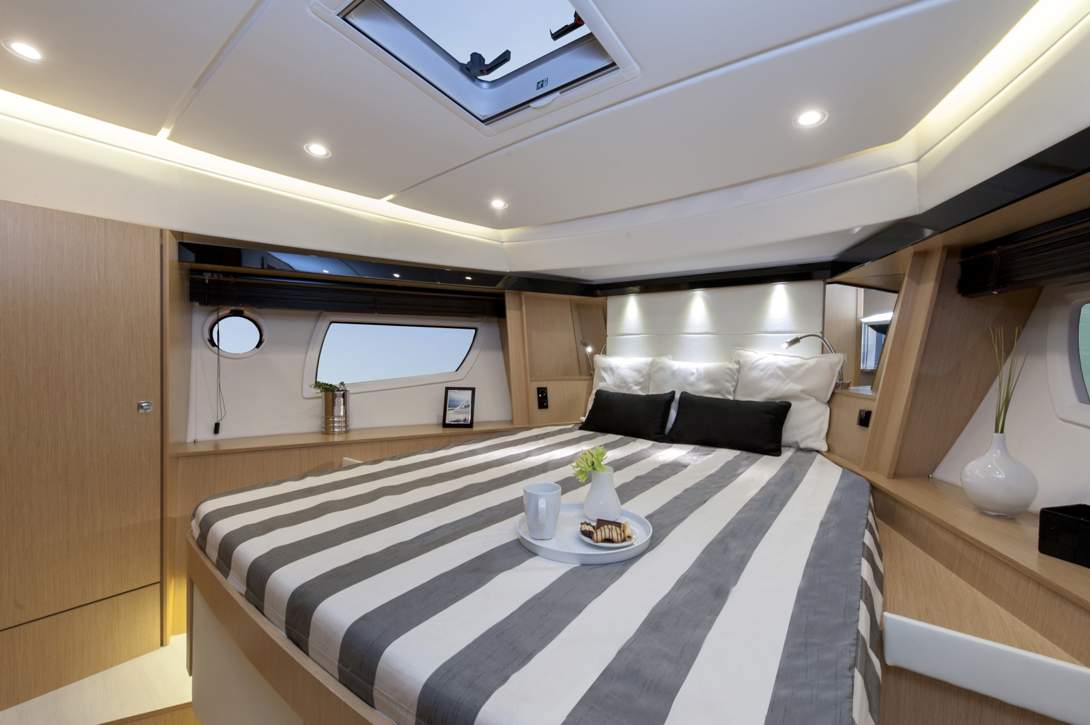 Bavaria VIRTESS 420 Coupe_Interior - 6.jpg