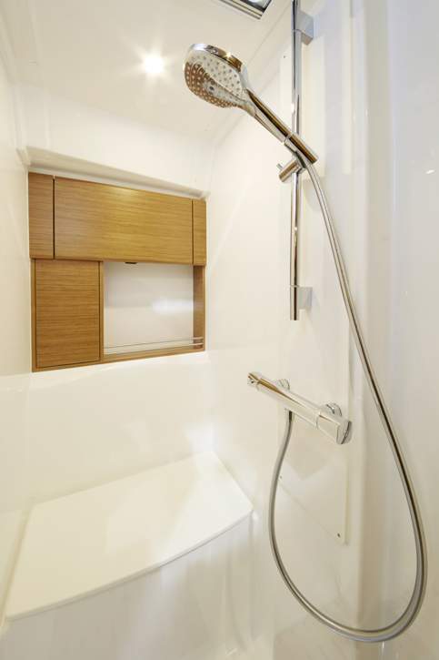 Bavaria SPORT 450 Coupe_Interior - 16.jpg