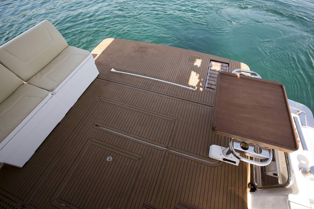 Bavaria VIRTESS 420 Fly_Exterior - 30.jpg