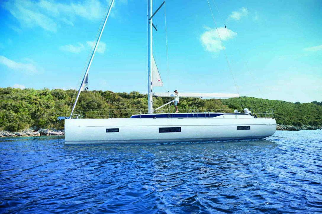 Bavaria C50 Exterior - 2.jpg