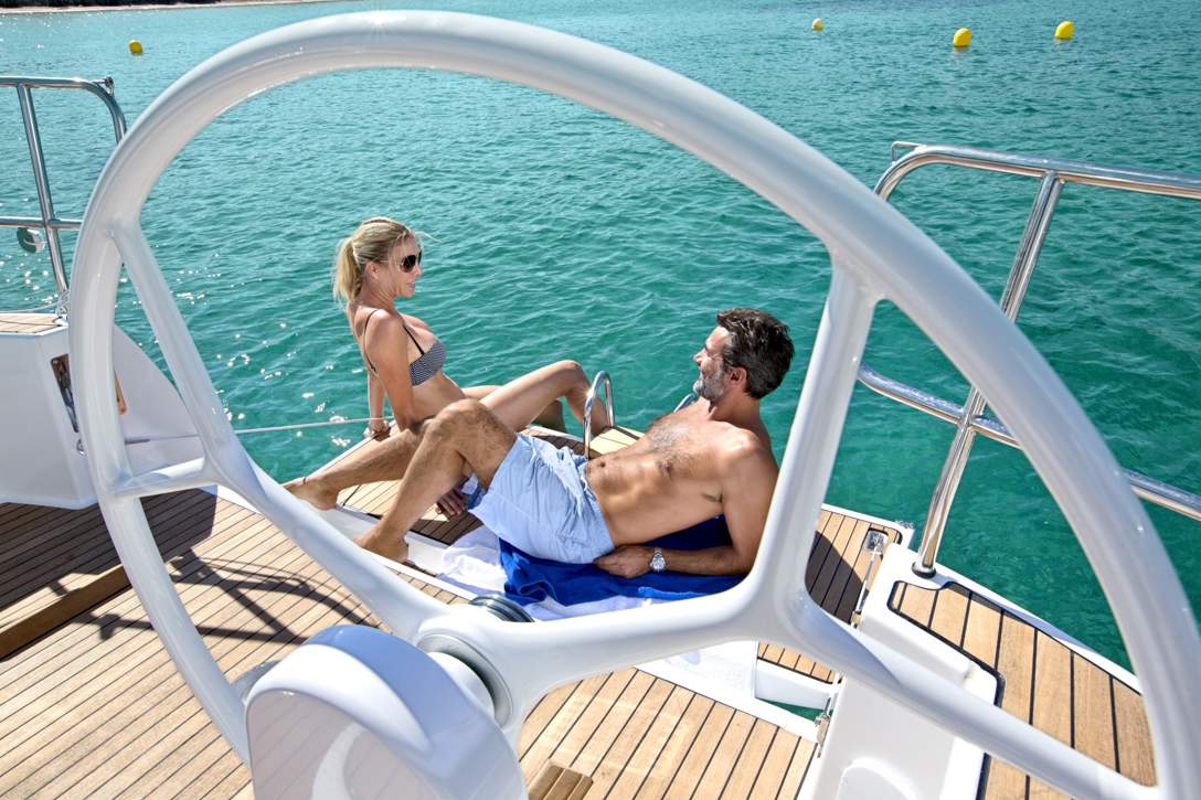 Bavaria C37_Exterior - 8.jpg