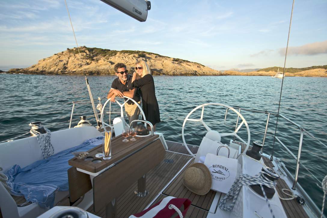 Bavaria C37_Exterior - 16.jpg