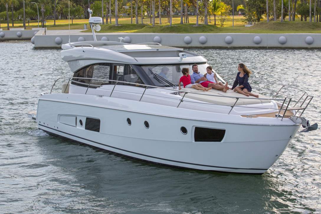 Bavaria VIRTESS 420 Coupe_Exterior - 38.jpg