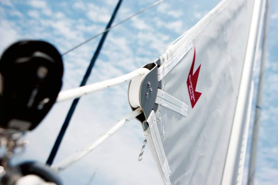 Bavaria C34_Exterior - 3.jpg