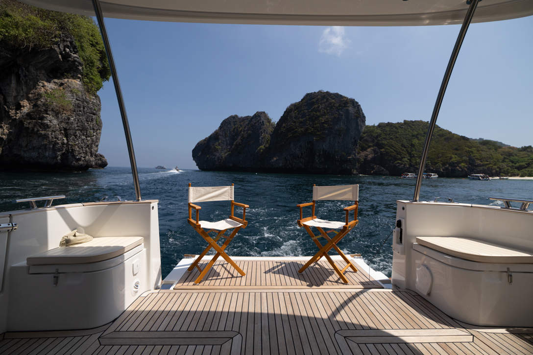 Greenline 40 Back 05