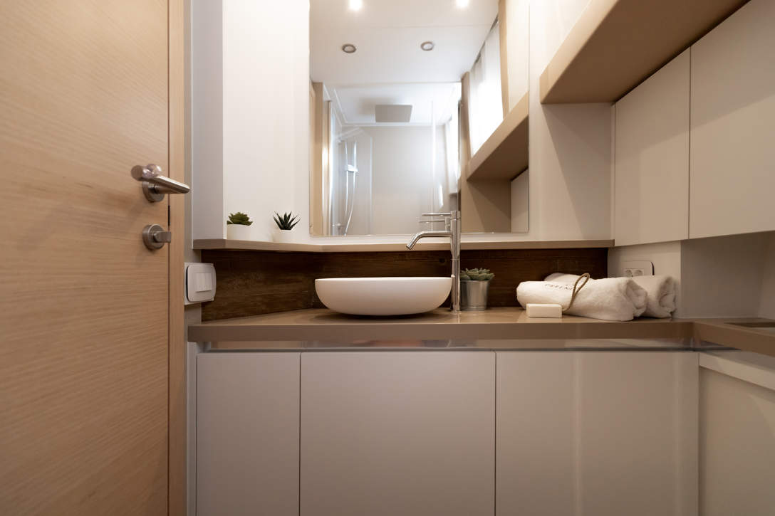 GL45COUPE Hybrid In Highres 13 Wo Archive