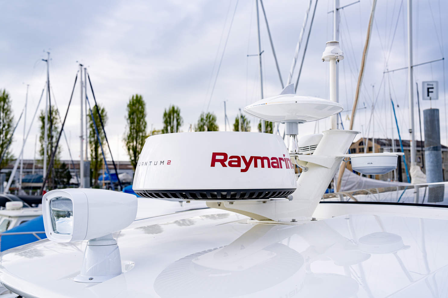 Raymarine Bootselektronik