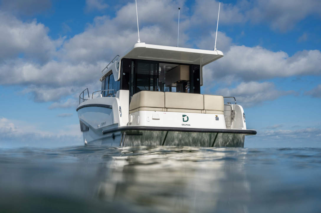 DELPHIA 10 SEDAN IMAGE EXTERIOR NOIRMOUTIER 73