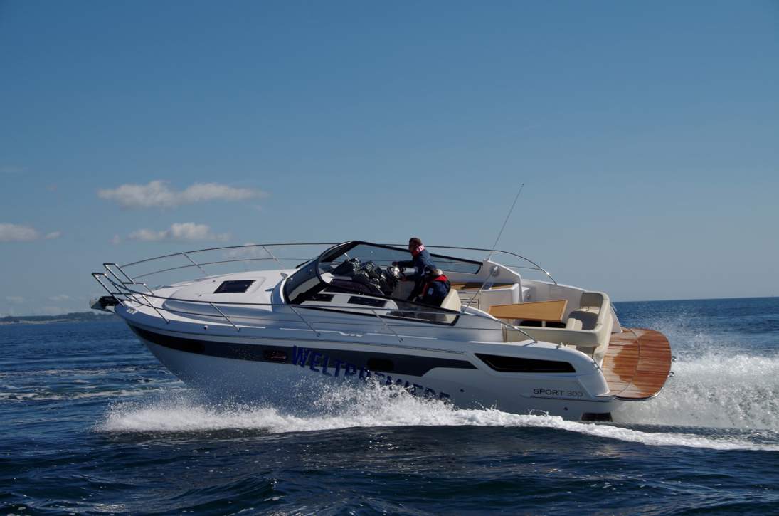 Bavaria SPORT 300_Exterior - 7.jpg