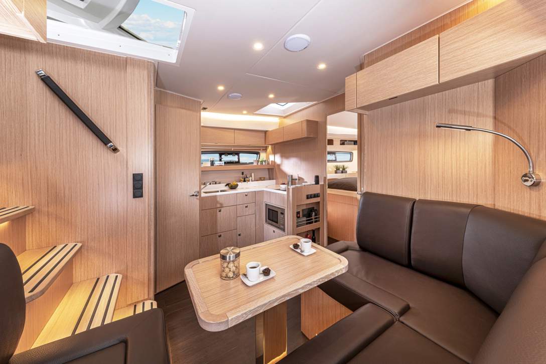Bavaria SR41 Interior - 1.jpg