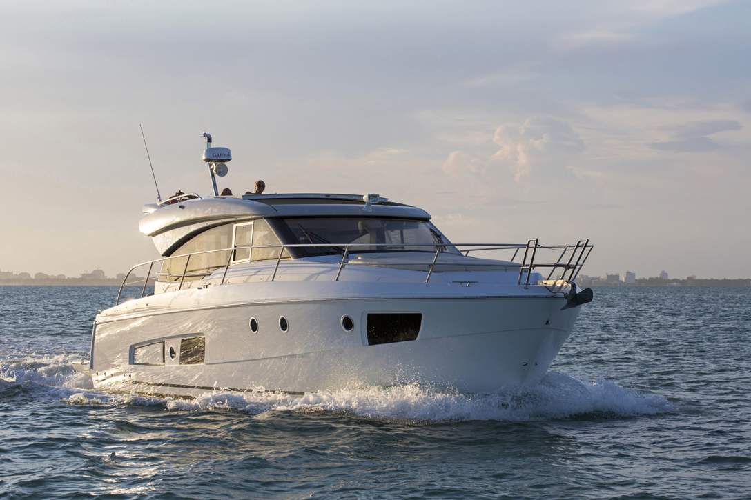 Bavaria VIRTESS 420 Coupe_Exterior - 14.jpg