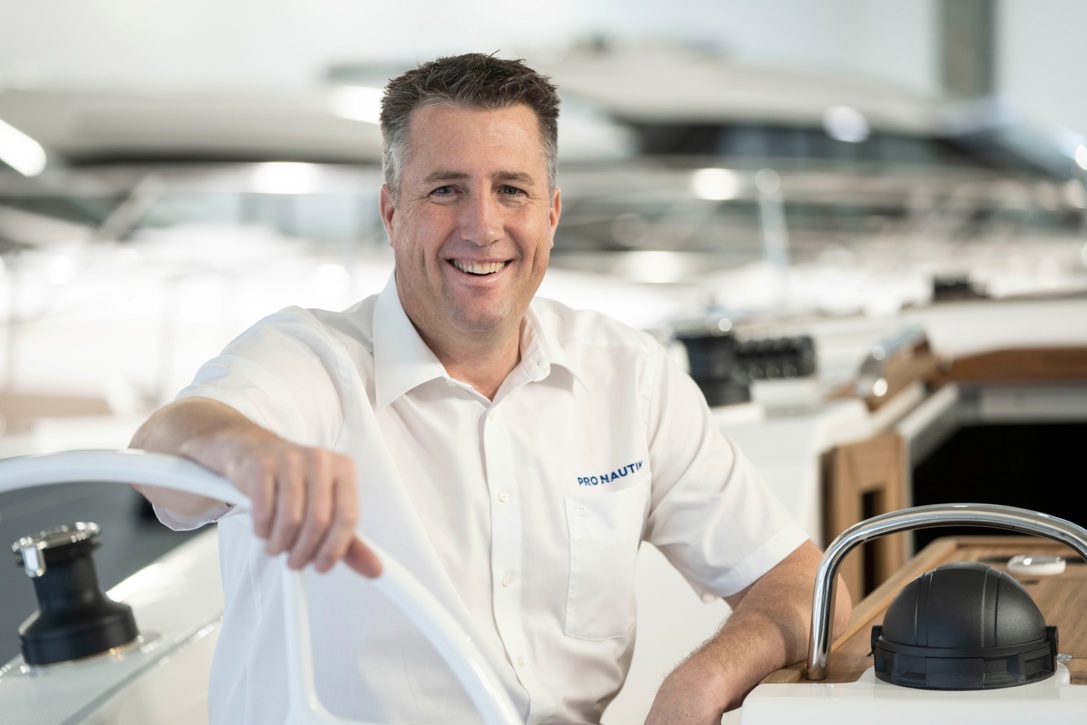 Bosshart Yves005 Frontal (1)