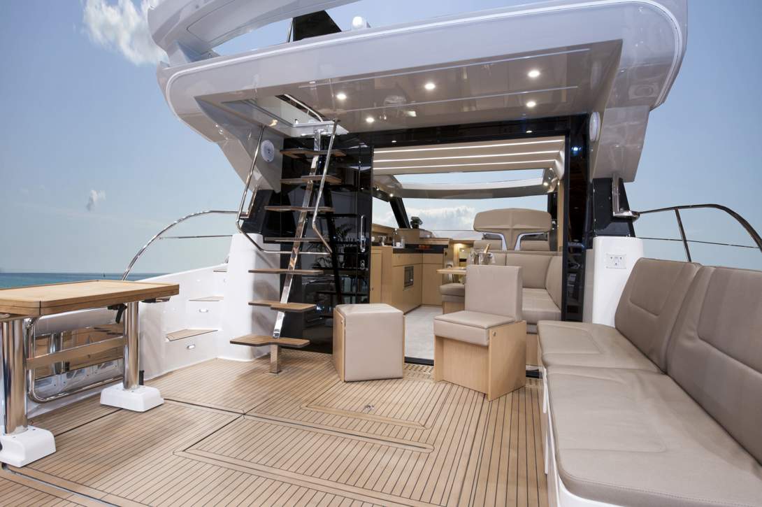 Bavaria VIRTESS 420 Coupe_Interior - 14.jpg